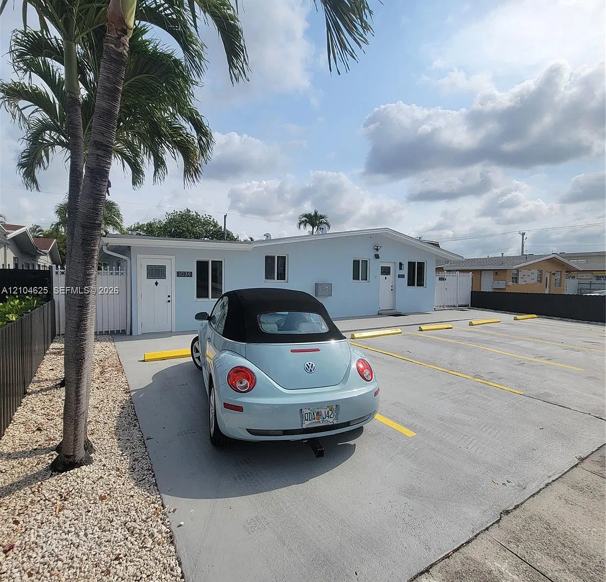 2 bed, 2.0 bath, $2,300 — Photo 1