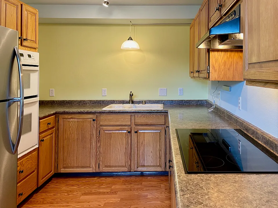 2801 14th Ave W #2