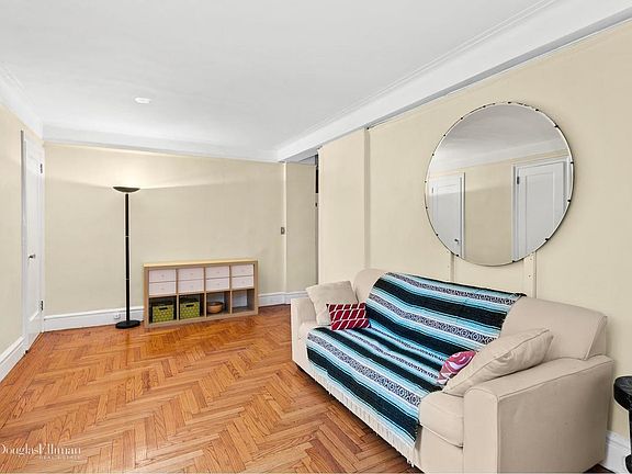 3rd image of 230 W End Ave APT 7-A