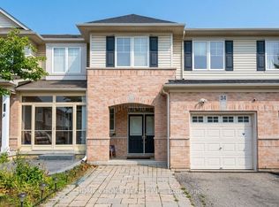 3275 Stalybridge Dr #34, Oakville, ON L6M 0L2