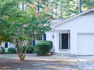135 Lake Forest Dr, Pinehurst, NC 28374