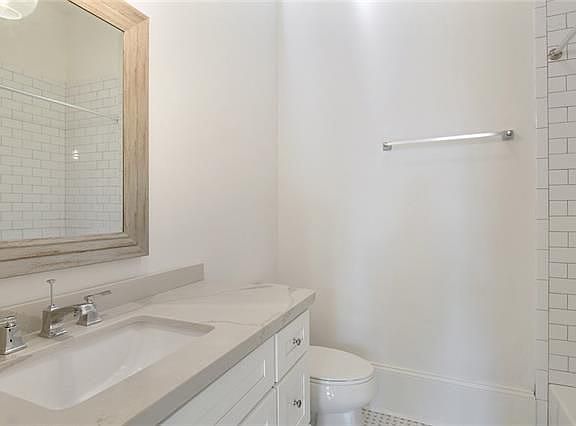 5th image of 1023 Louisiana Ave APT 5