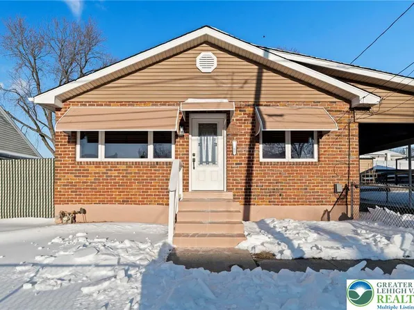 1307 Chestnut St, Marcus Hook, PA 19061