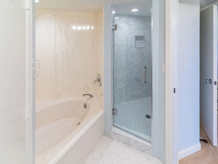 4901 Gulf Shore Blvd N #903 — Photo 23