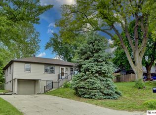 2102 Avery Rd, Bellevue, NE 68005