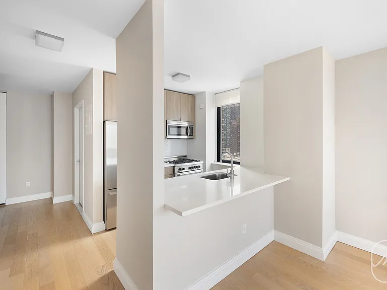 345 E 94th St #11F — Photo 7