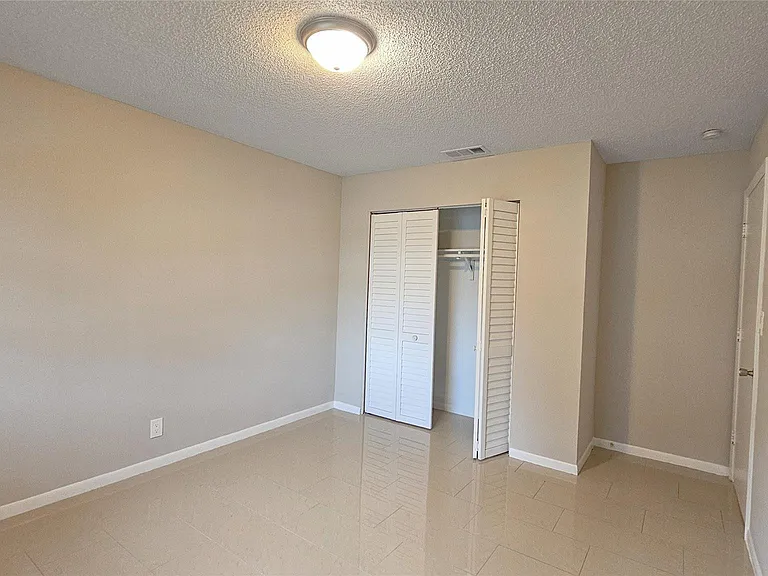 416 Lakeside Dr #129 — Photo 8