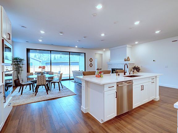 Dining Kitchen of Homesite 8033