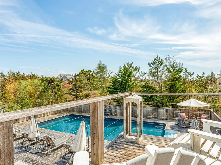 23 Deerfield Ln — Photo 2