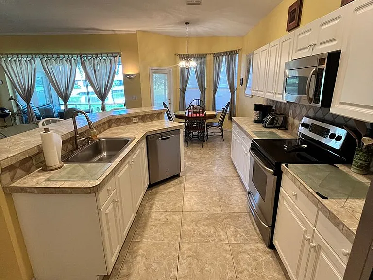 613 Casa Fuerta Ln — Photo 8