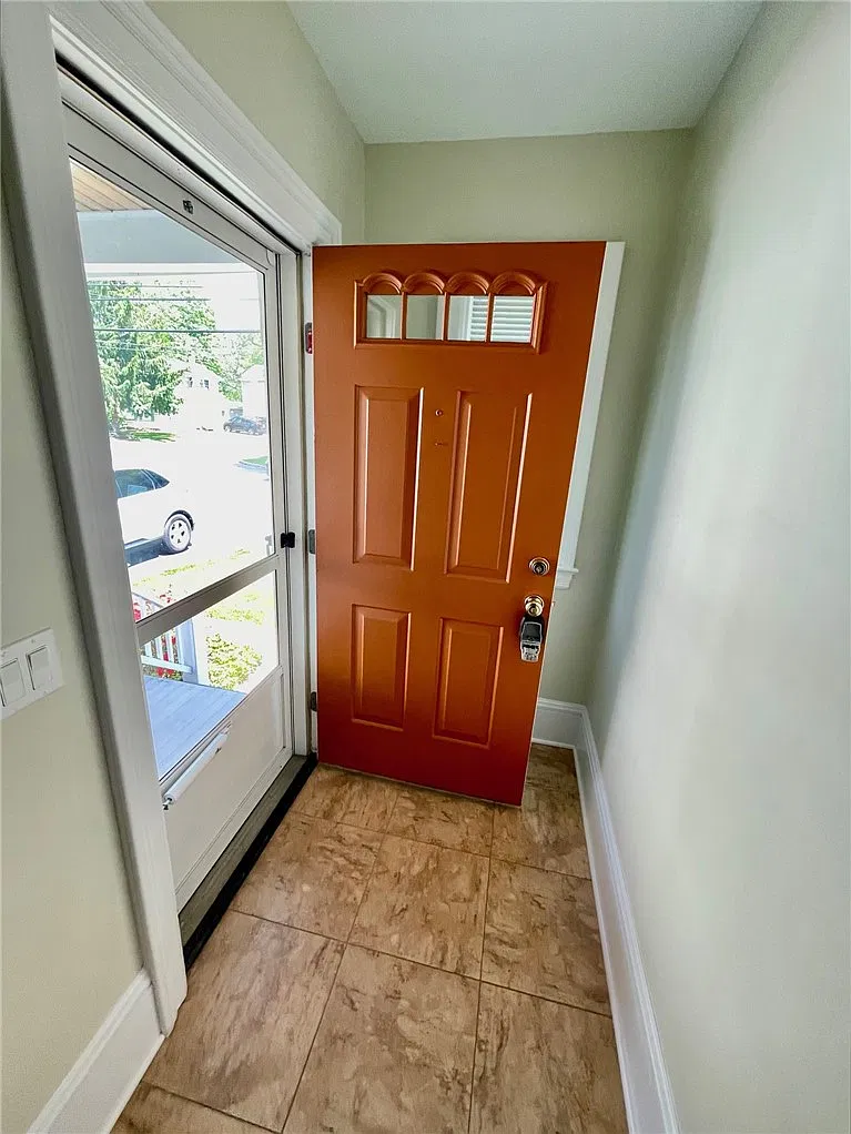 2 bed, 2.5 bath, 1522 sqft, $2,600 — Photo 3