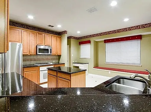 9033 Portage Ln — Photo 13