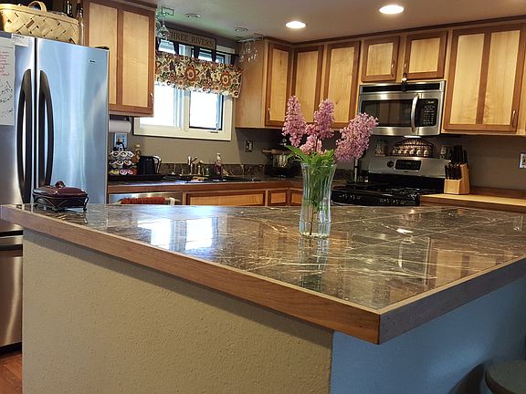 4th image of 17320 Meadow Creek Dr