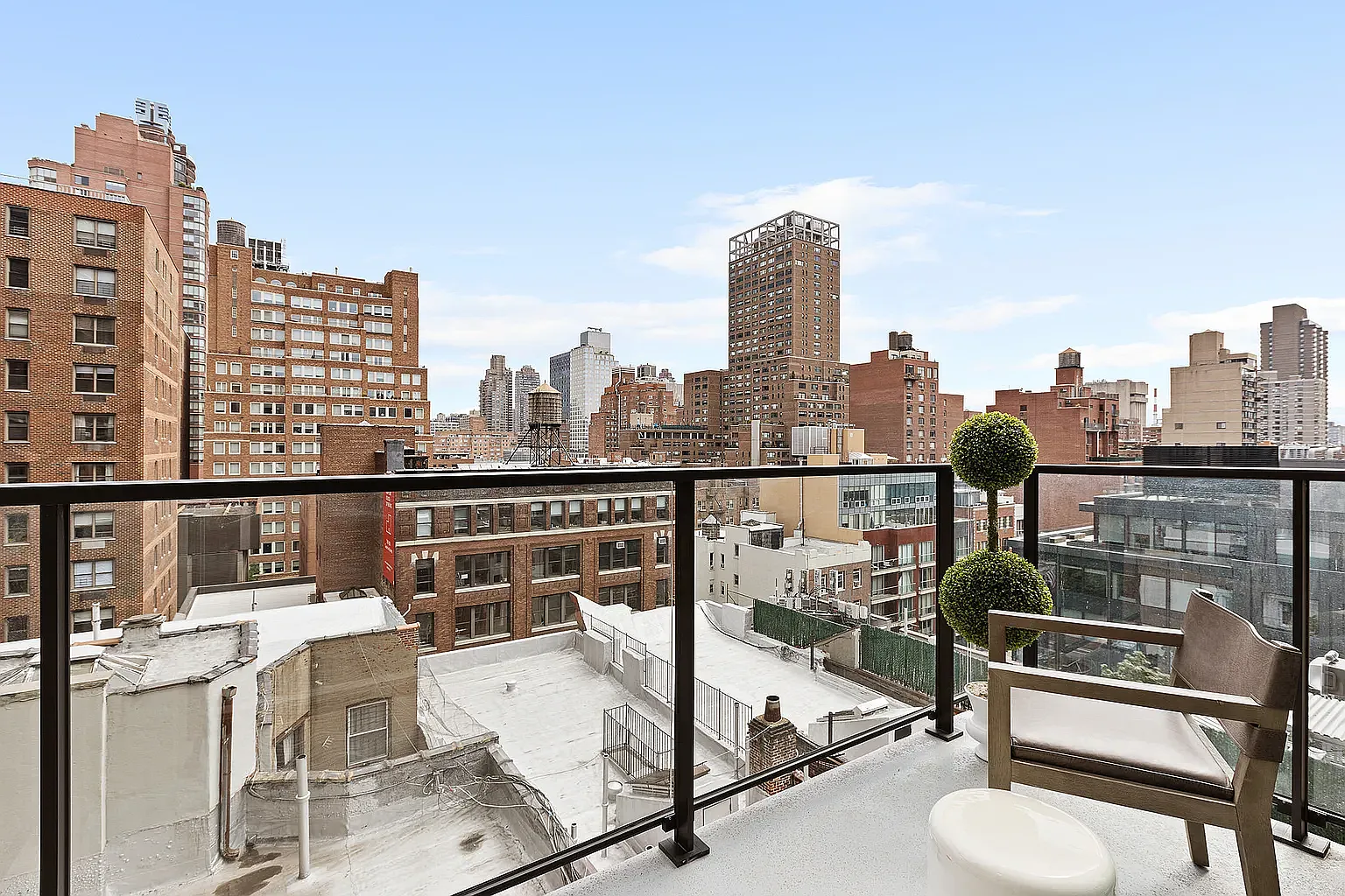305 East 61st Street — Photo 3
