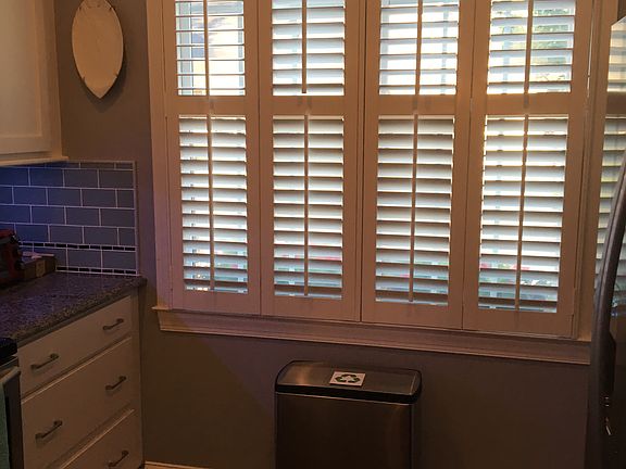 Plantation shutters 