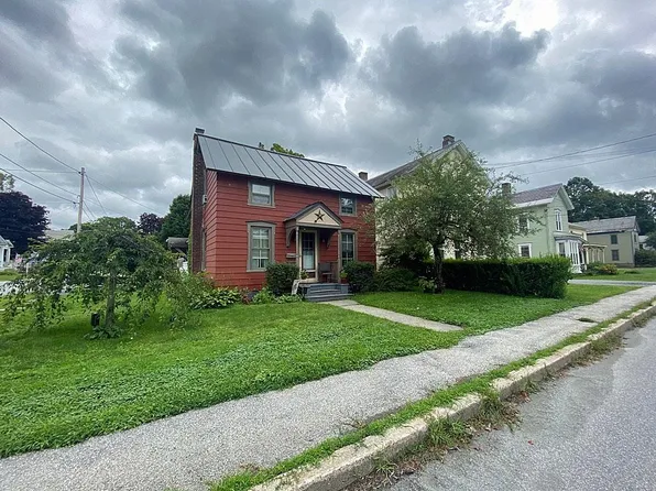 43 Caernarvon Street, Fair Haven, VT 05743