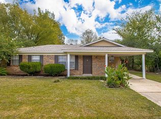 8 Waterfront Dr, Sherwood, AR 72120