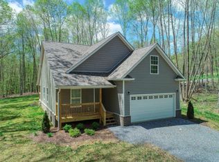 220 Allenwood Dr, Surgoinsville, TN 37873