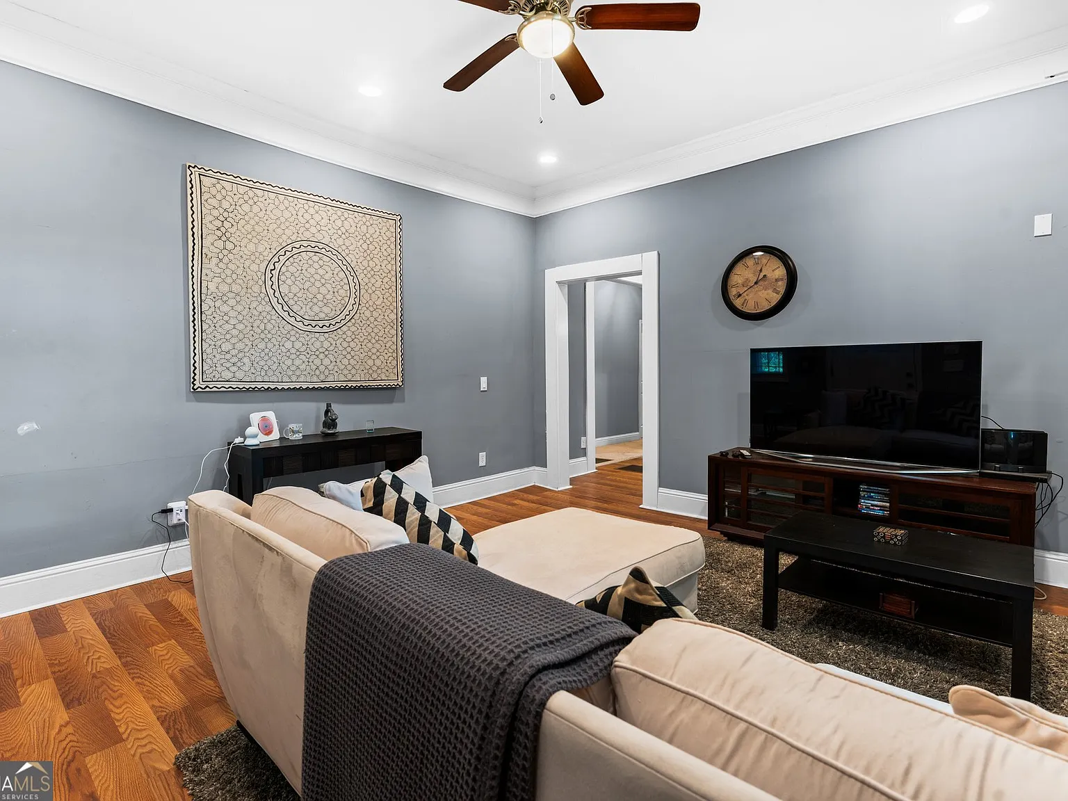3 bed, 2.0 bath, 1800 sqft, $2,000 — Photo 4