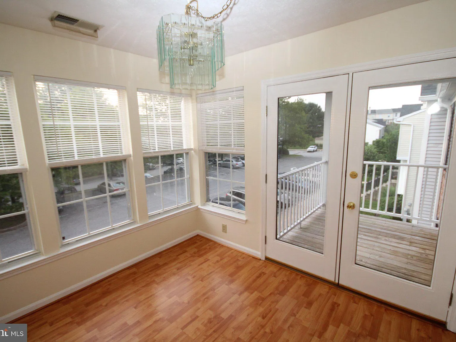 2 bed, 2.0 bath, 974 sqft, $1,875 — Photo 4