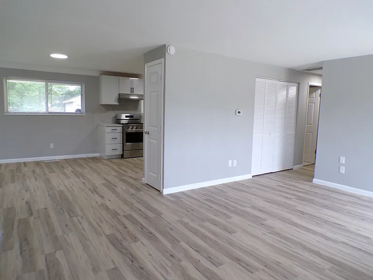 6672 Bartlett Rd — Photo 6