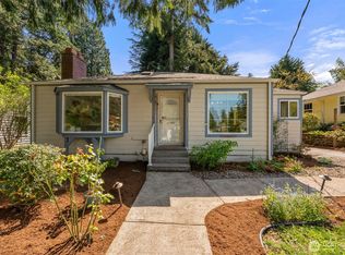 2733 NE 89th St, Seattle, WA 98115