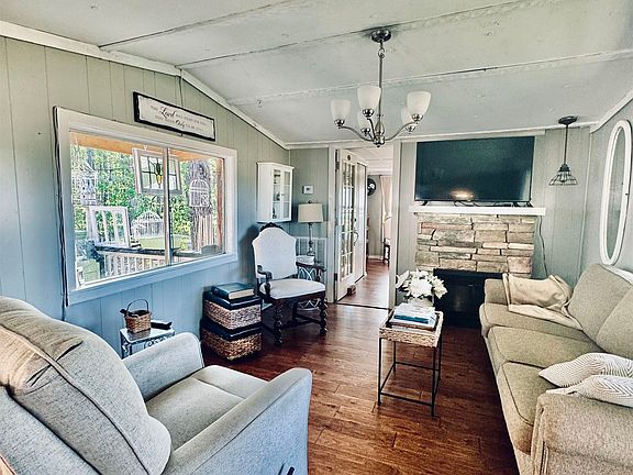4th image of 3831 Eureka Landing Rd