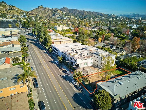 5th image of 1346 N Fairfax Ave