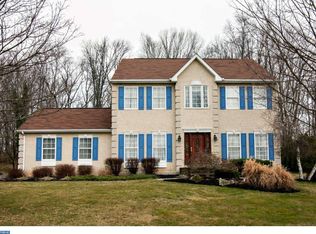 511 Bow Ln, Gilbertsville, PA 19525