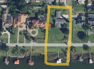 1801 Lakeshore Dr, Mount Dora, FL 32757