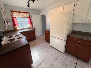 5100 Ecker Pl #3, Coloma, MI 49038