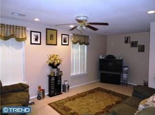 1712 Hybrid Pl, Clementon, NJ 08021