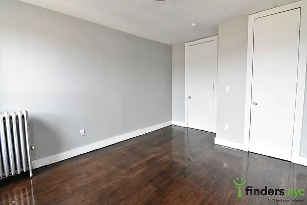 Rented by Clove Realty LLC | media 16