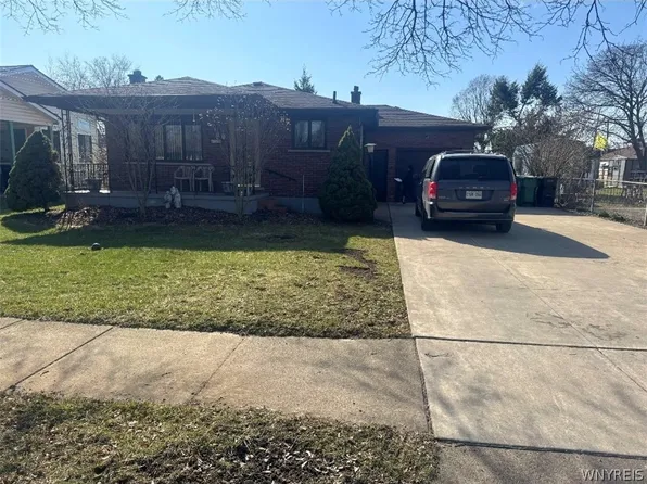 656 78th St, Niagara Falls, NY 14304