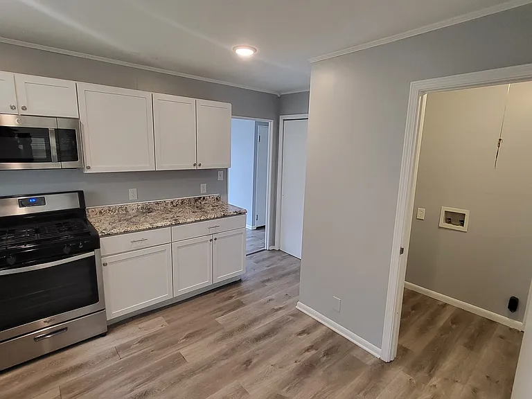 608 Bernard Ave — Photo 7