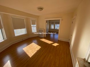 95 W Adams St #3, Somerville, MA 02144