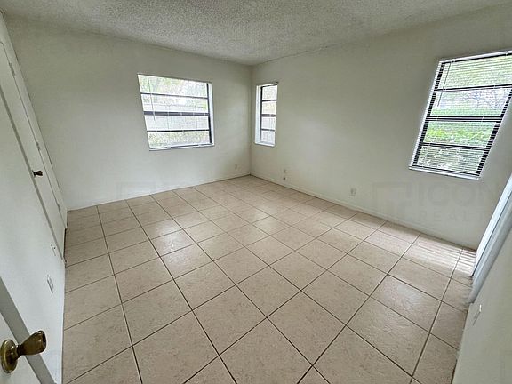 4th image of 3500-3506 NW 116th Ter #3500