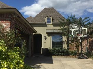 2547 Middle Towne Rd, Zachary, LA 70791