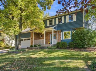 3906 Oak Grove Dr, Valparaiso, IN 46383