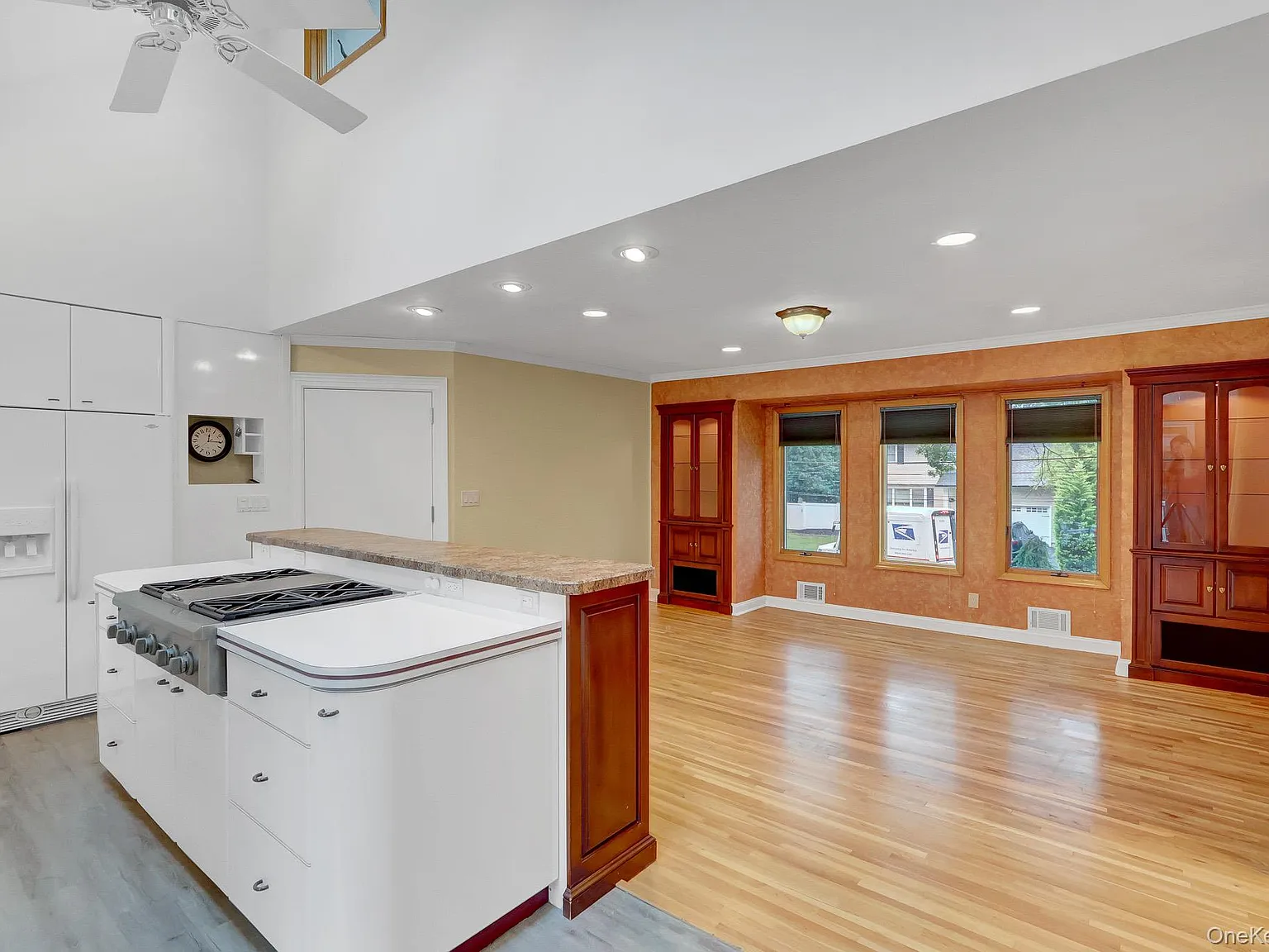 1 bed, 1.0 bath, 648 sqft, $2,600 — Photo 3