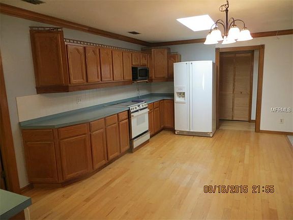 5th image of 1845 Del Robles Dr