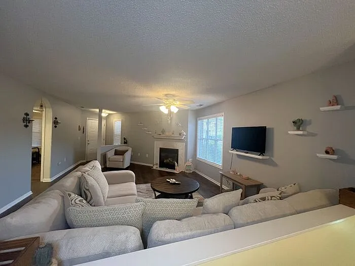 4158 Breezewood Dr #101 — Photo 5