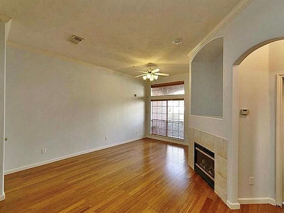2nd image of 2710 Grants Lake Blvd Unit D3