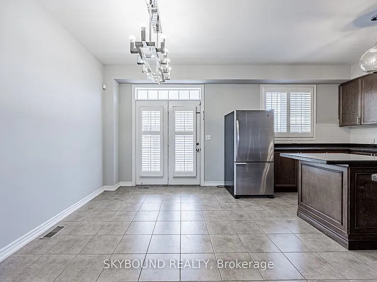 651 Farmstead Dr #3 — Photo 3