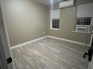 1822 Fleet St, Baltimore, MD 21231