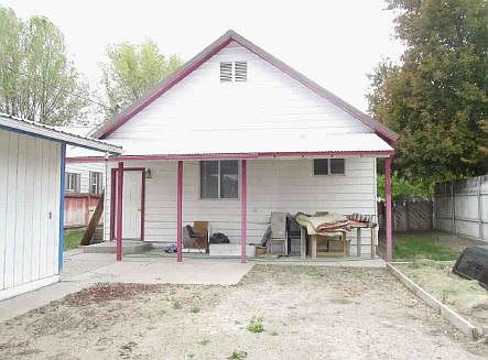 2nd image of 322 W Main St S