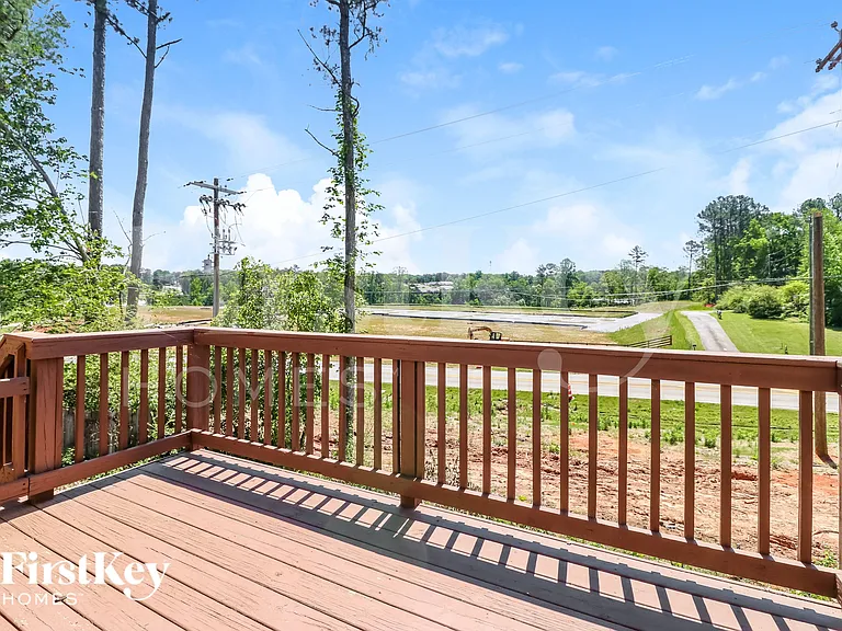 1460 Independence Trl — Photo 14