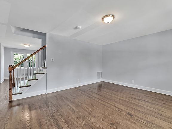 30 Wilfred Ct-4-SMALL_07282019