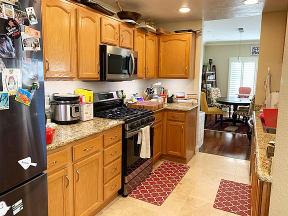 2nd image of 1722 Malcolm Ave APT 401