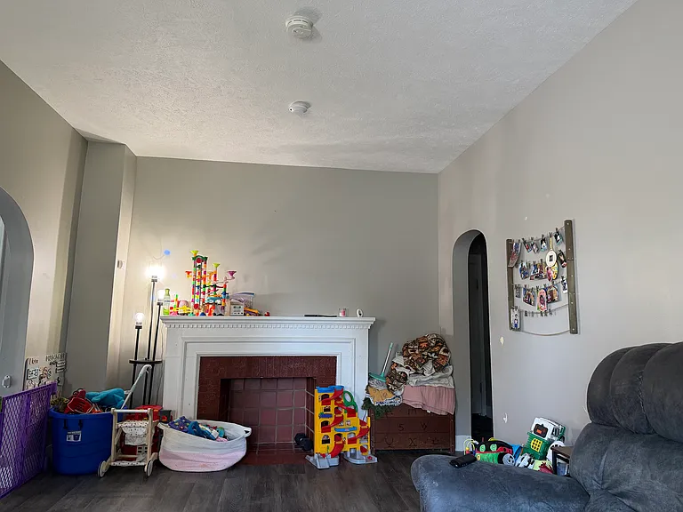 2133 Washington St — Photo 20